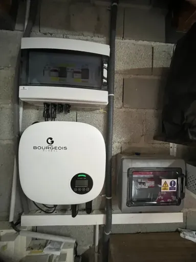Remplacement d’un onduleur central à Bizanet, Narbonne, TPJ Énergies Renouvelables