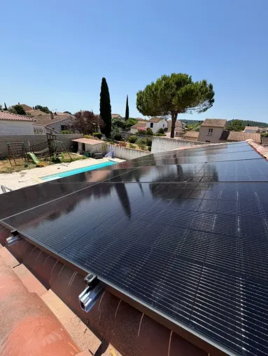 Installation de panneaux solaire photovoltaïque avec  batterie à Moussan, Narbonne, TPJ Énergies Renouvelables