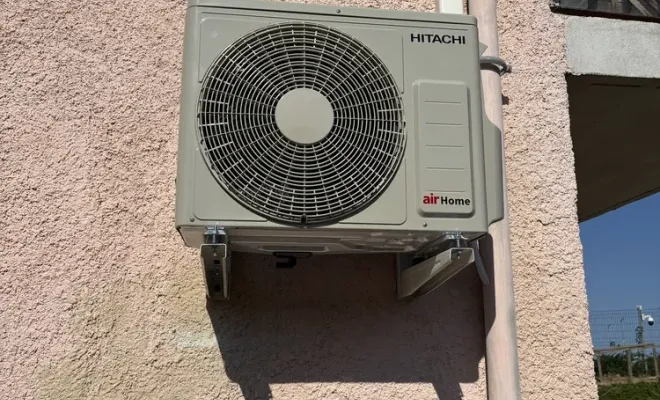Installation de 2 climatisations réversible HITACHI dans une maison de village à SALLELES d’Aude, Narbonne, TPJ Énergies Renouvelables