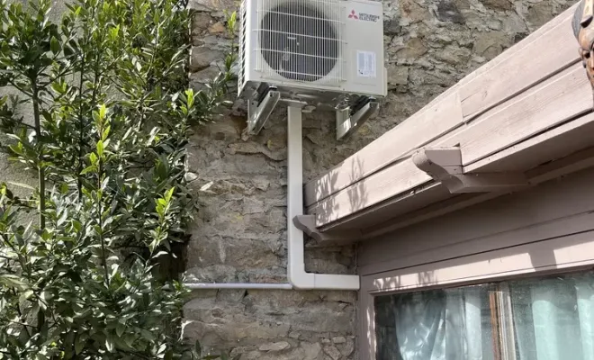 Installation d’une climatisation réversible Mitsubishi sur une maison en pierre à Villedaigne 11, Narbonne, TPJ Énergies Renouvelables