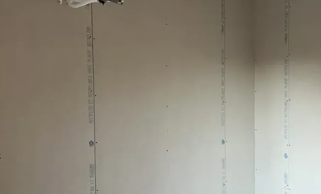 Pré installation de bi-splits dans une maison à Fleury d’Aude, Narbonne, TPJ Énergies Renouvelables