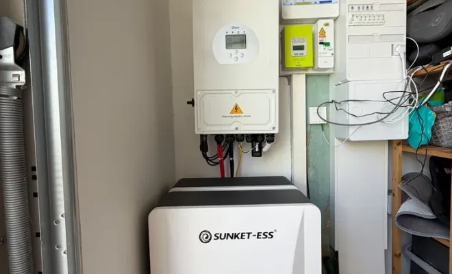 Installation de panneaux solaire photovoltaïque avec  batterie à Moussan, Narbonne, TPJ Énergies Renouvelables