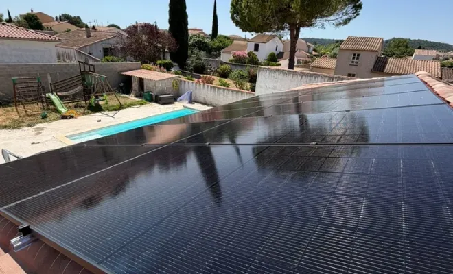 Installation de panneaux solaire photovoltaïque avec  batterie à Moussan, Narbonne, TPJ Énergies Renouvelables